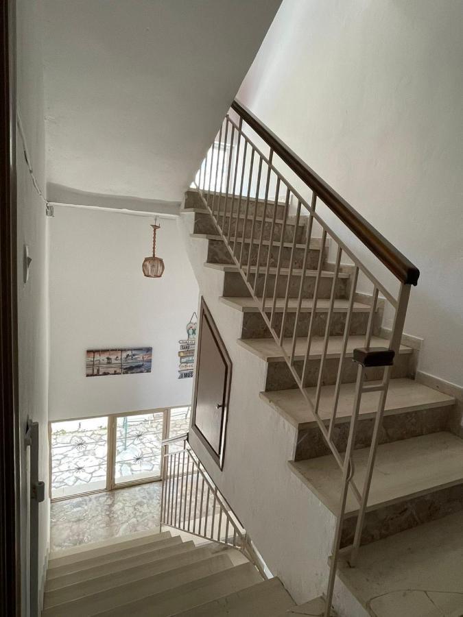 ניקיאנה Sunshine Apartments And Rooms מראה חיצוני תמונה