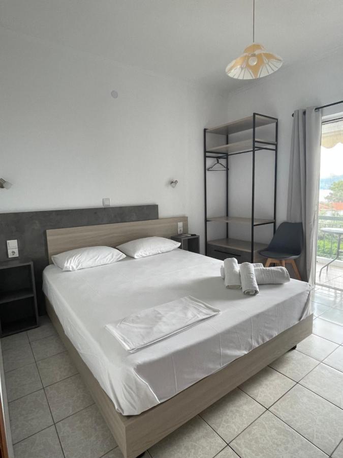 ניקיאנה Sunshine Apartments And Rooms מראה חיצוני תמונה