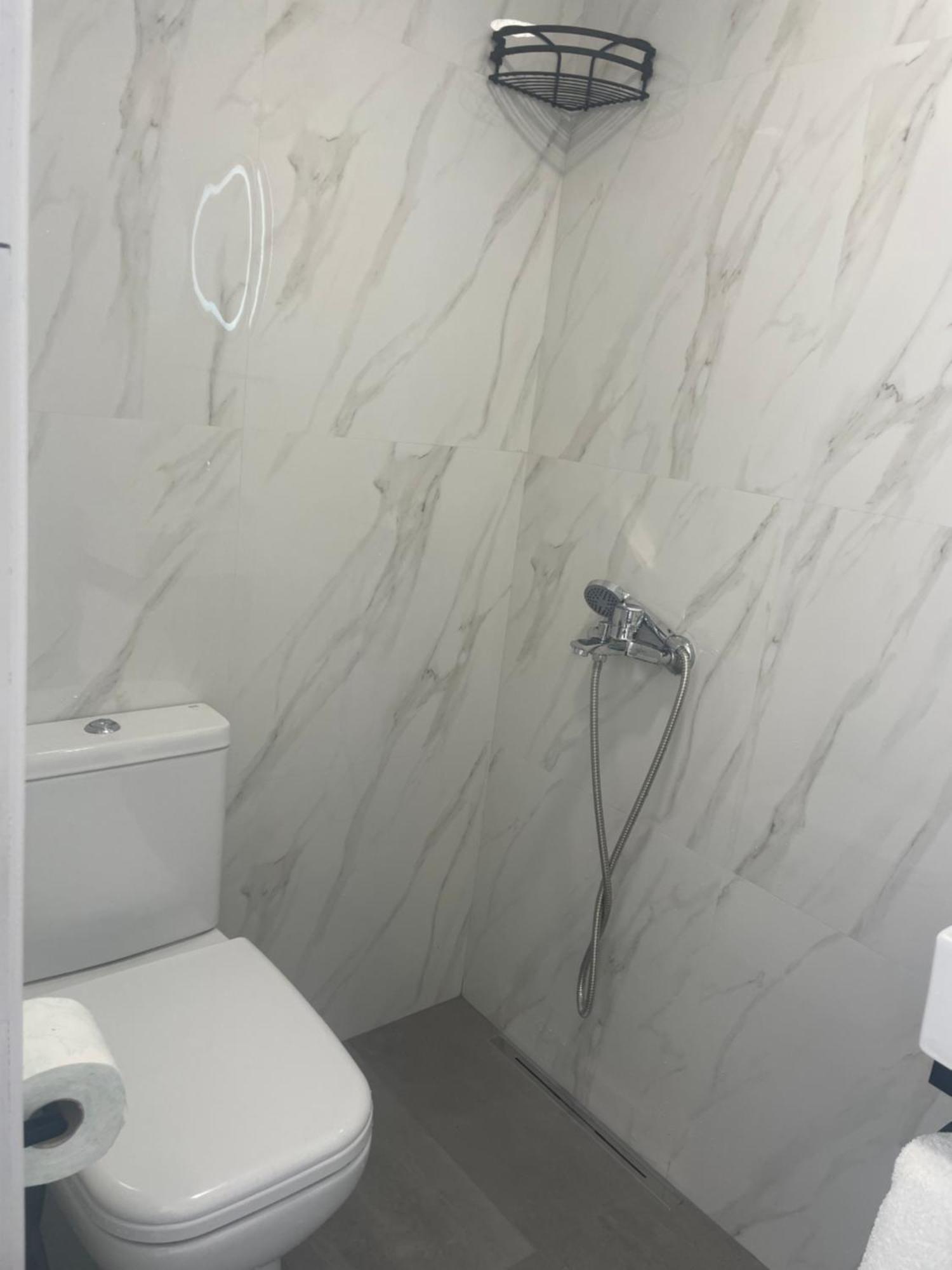 ניקיאנה Sunshine Apartments And Rooms מראה חיצוני תמונה